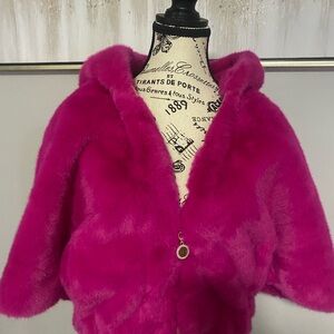 🩷 Women's Fuchsia Faux Fur Hooded Jacket 🩷